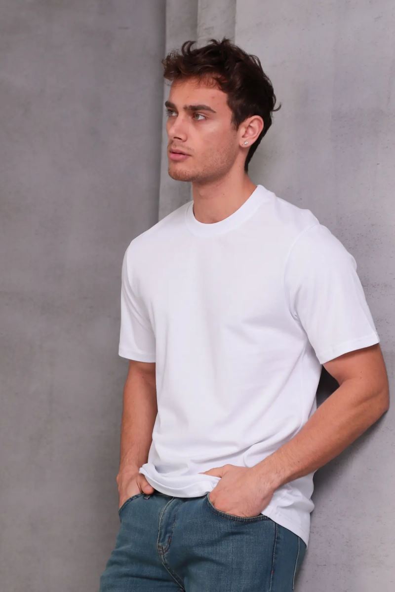 Erkek Relax Fit Bisiklet Yaka %100 Pamuk Rahat Kesim Basic Tişört